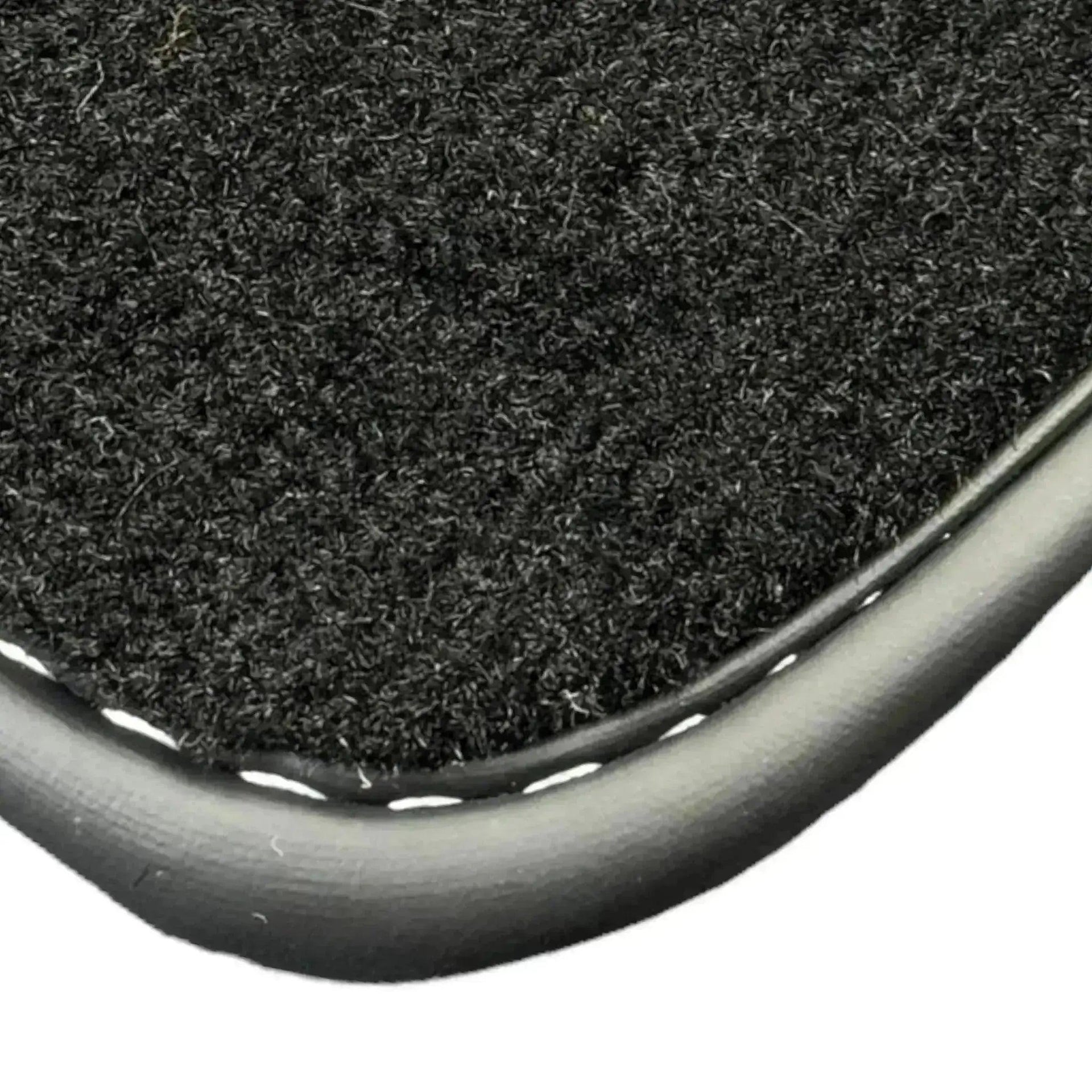 Black Floor Mats for Toyota Yaris 4 Cross | Hybrid (2021-2023) - AutoWin