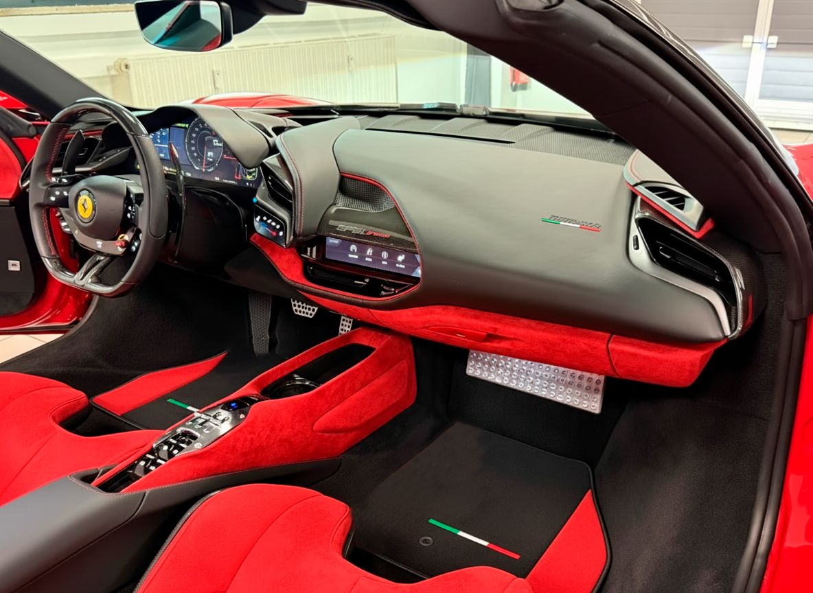 For SF90 Stradale (2019-2024)