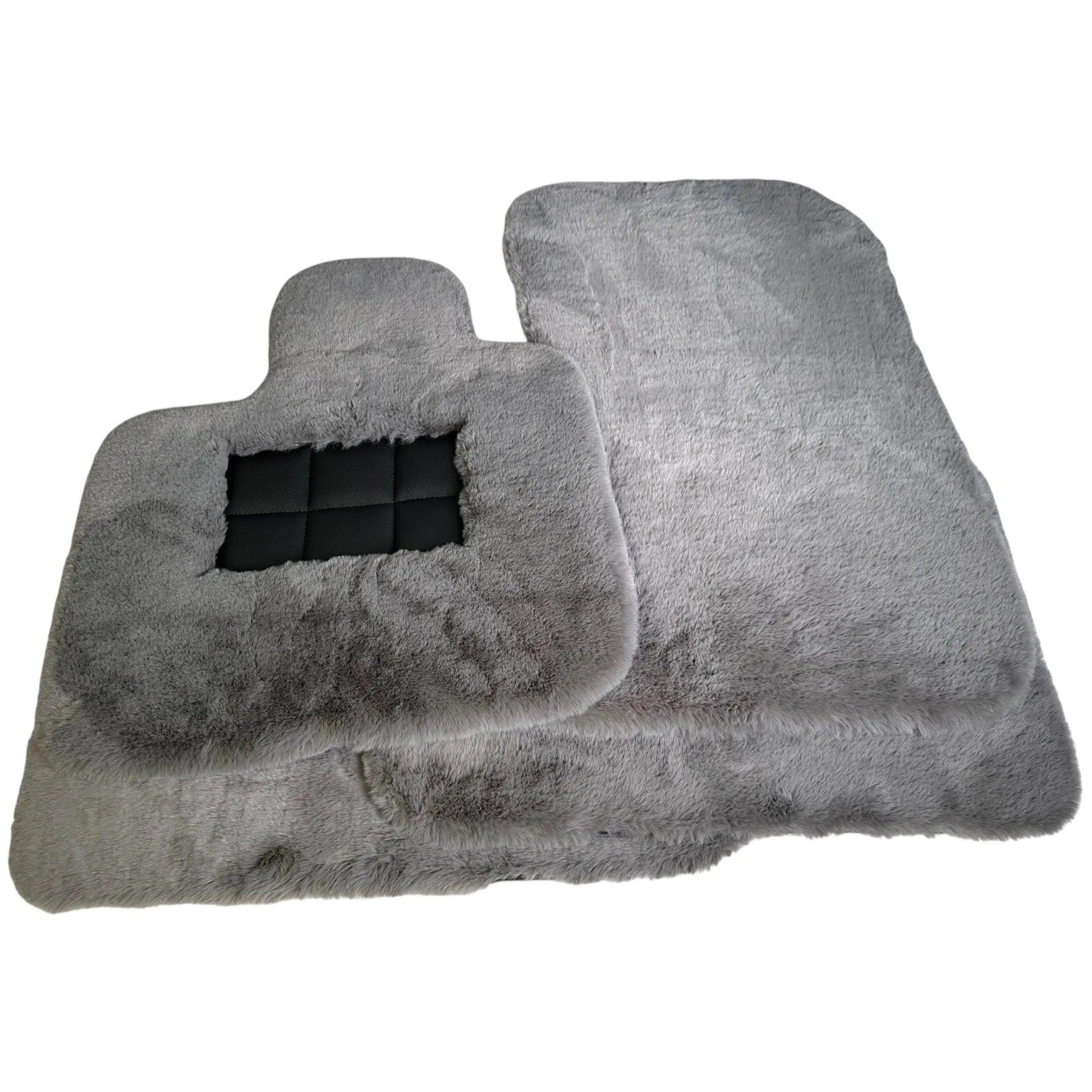 Various Colors of Sheepskin Floor Mats Tailored for the Chrysler Aspen (2007-2009) - AutoWin