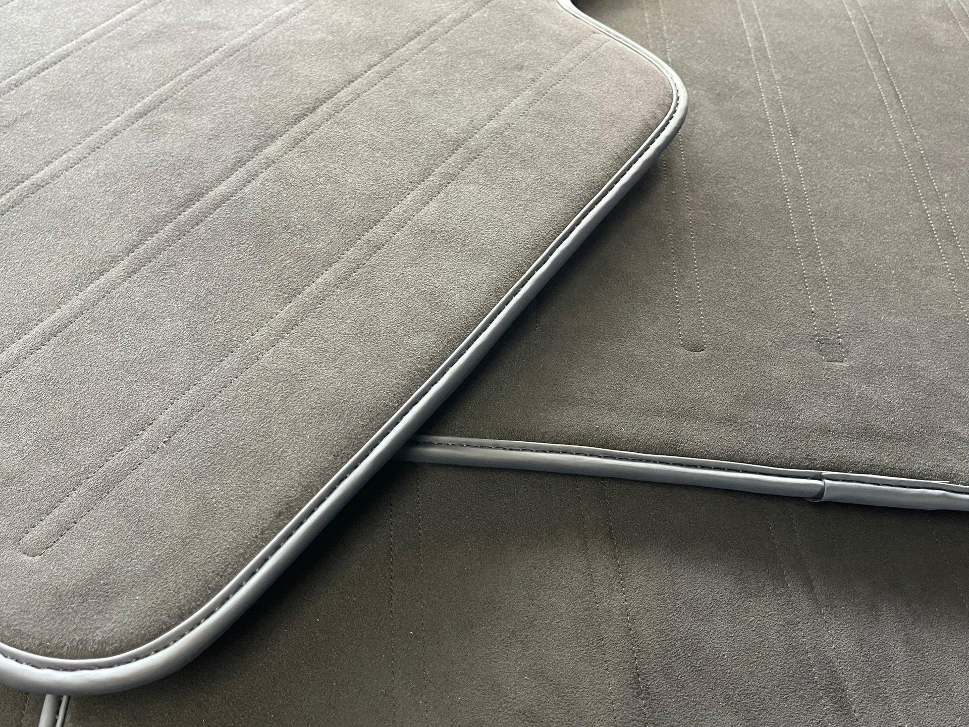 Alcantara Floor Mats For Rolls Royce Spectre (2023-2024) - AutoWin