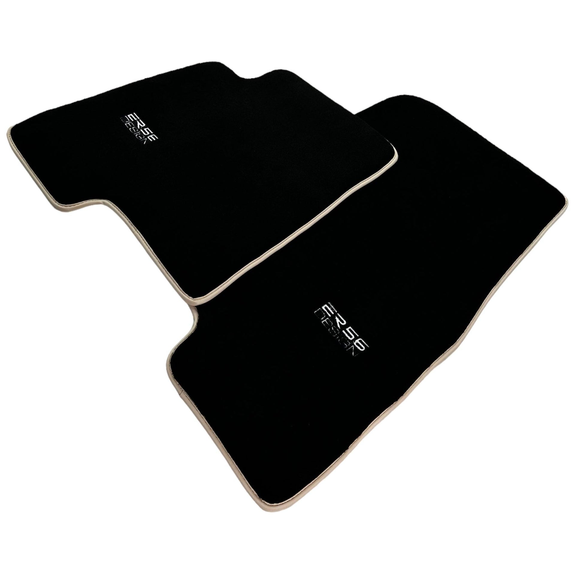 Black Floor Mats For Mitsubishi Pajero III (2000-2004) ER56 Design - AutoWin