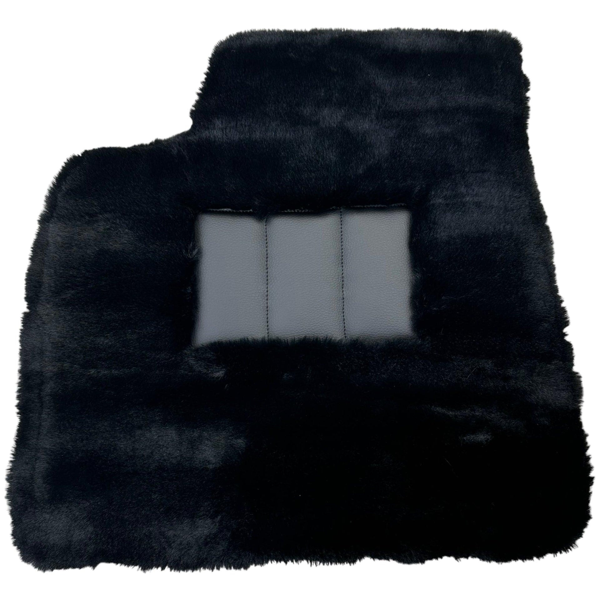 Black Sheepskin Floor Mats for Lamborghini Urus (2018-2024) | ER56 Design - AutoWin