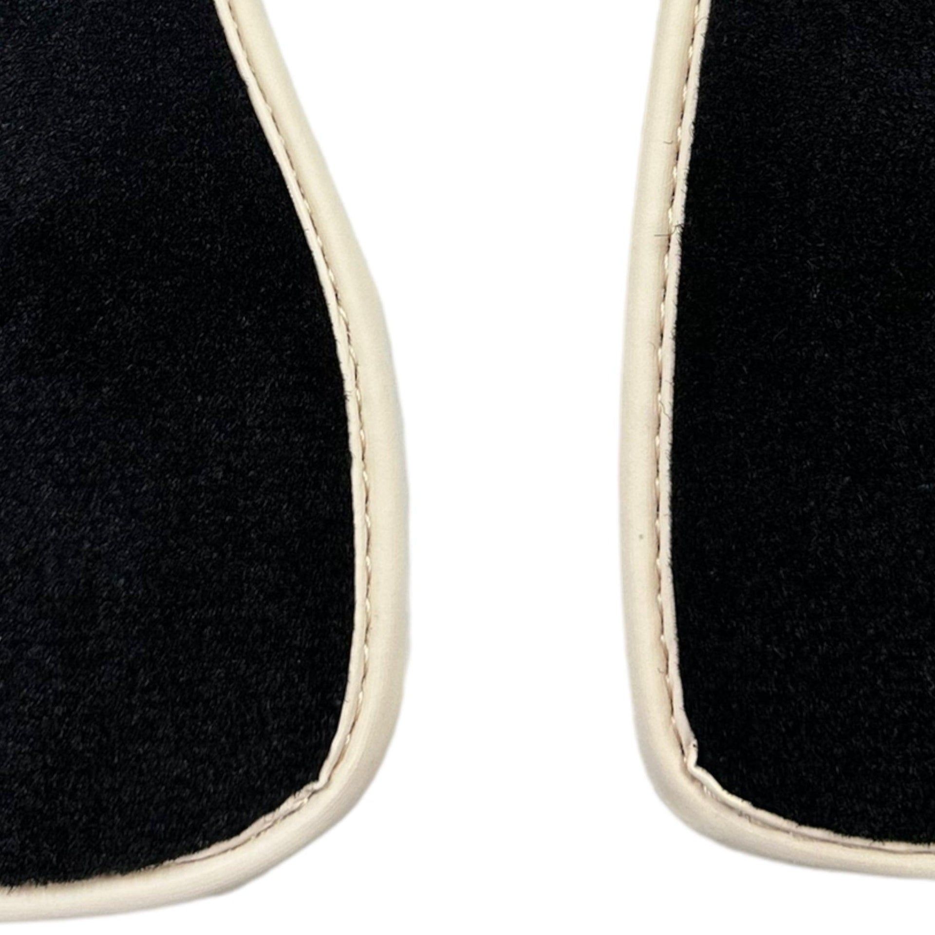 Black Floor Mats For Toyota Corolla E16 (2014-2019) - AutoWin