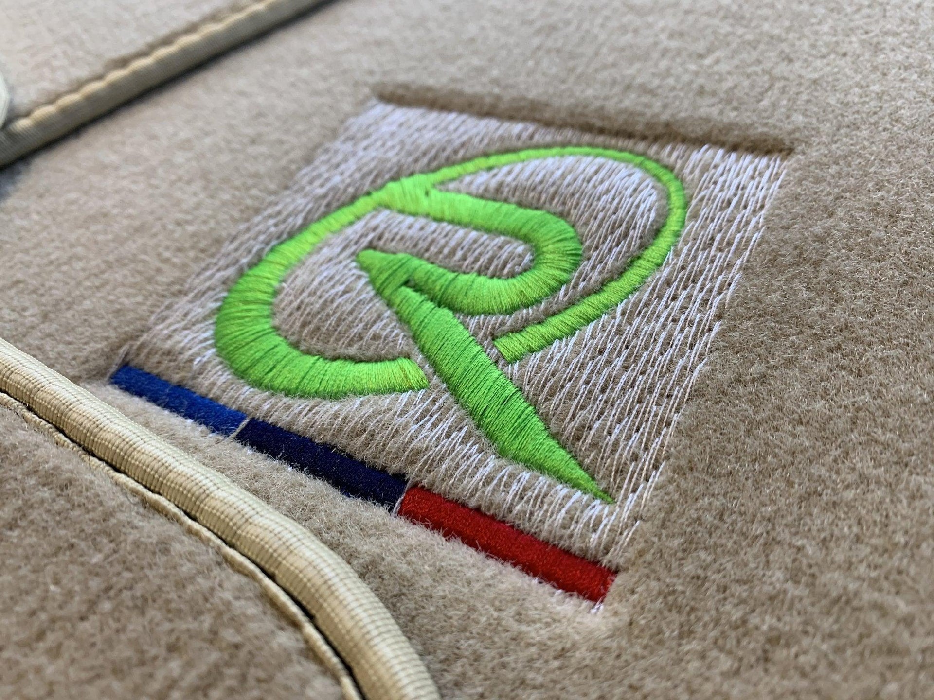 Beige Mats For BMW M5 E34 Tailored Set Perfect Fit - AutoWin