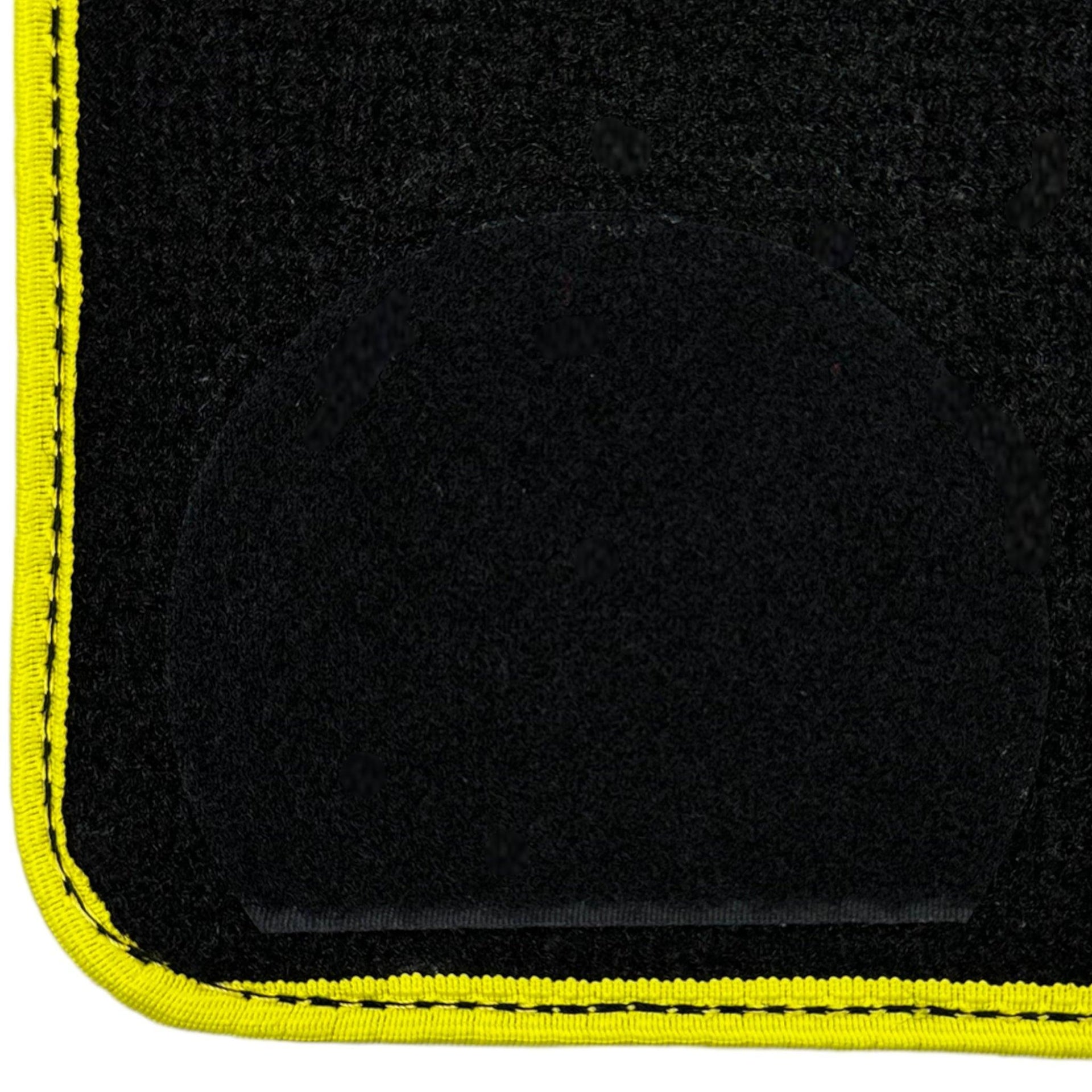 Black Mats For BMW M4 G82 Coupe | Yellow Trim - AutoWin