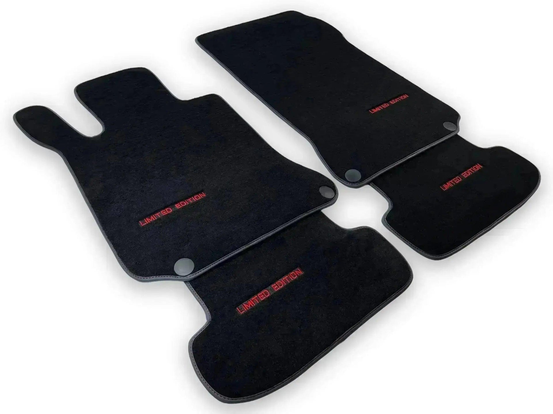 Black Sheepskin Floor Mats For Mercedes Benz GLK-Class X204 (2008-2012) | ER56 Design - AutoWin