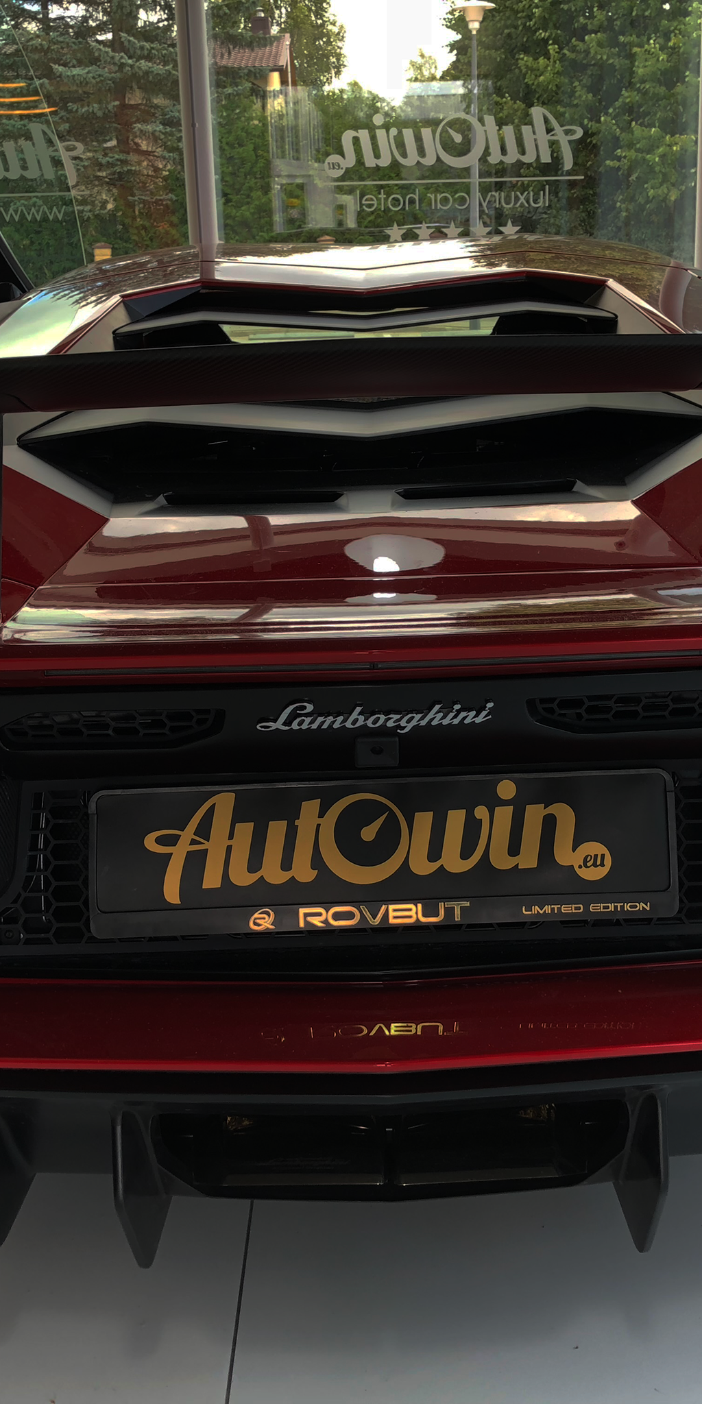 Lamborghini Aventador AutoWin