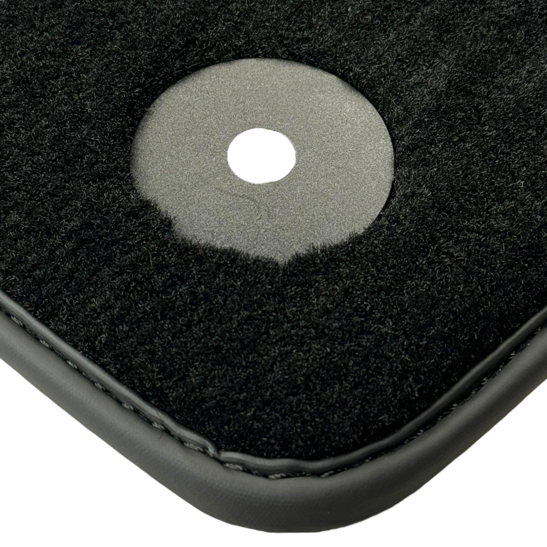 Black Floor Mats for Audi Q5 FYT Sportback Hybrid (2021-2024) - AutoWin