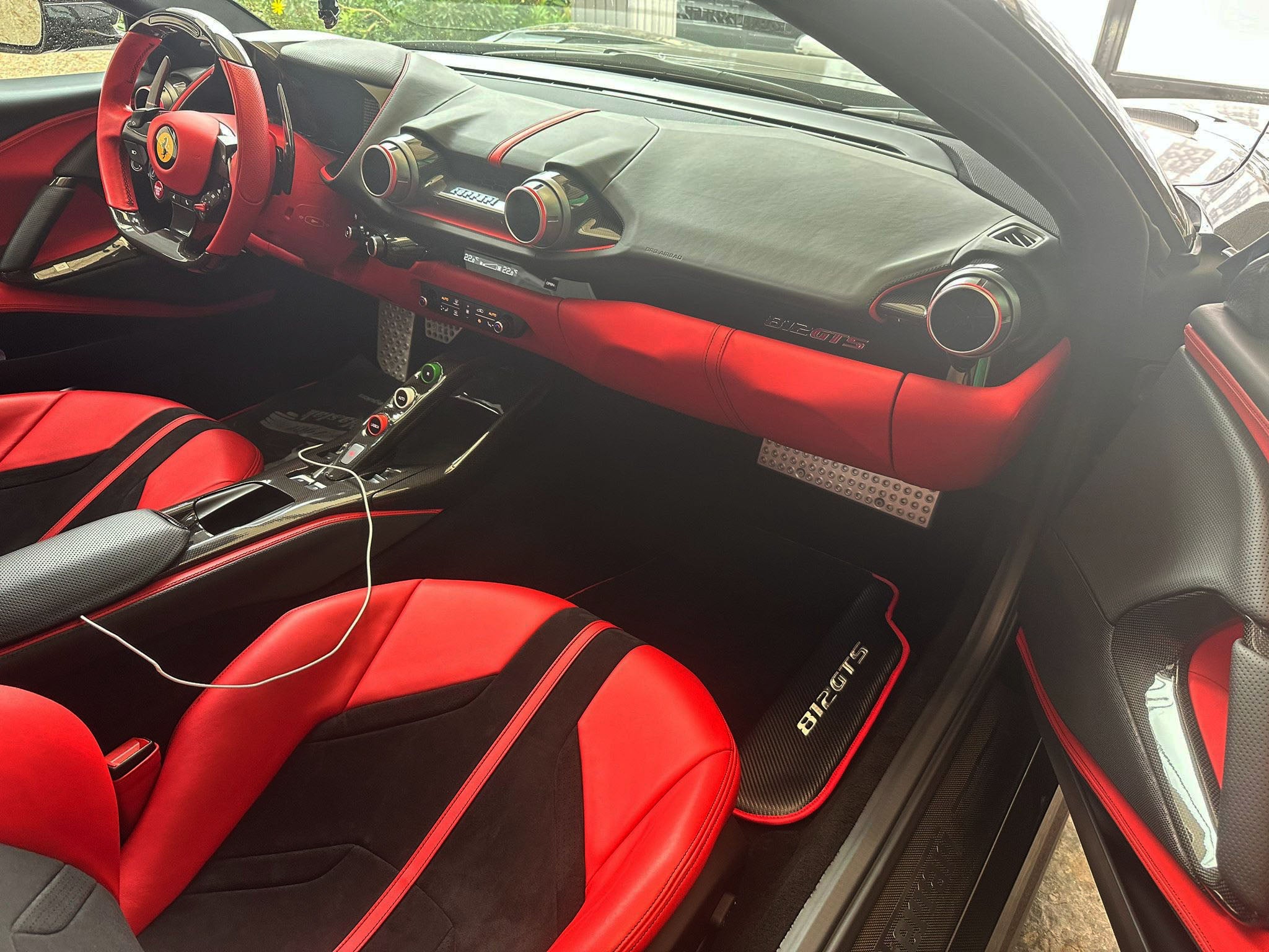 Customizable Floor Mats From Carpet With Leather for Ferrari 458 Spider (2012-2015) - AutoWin