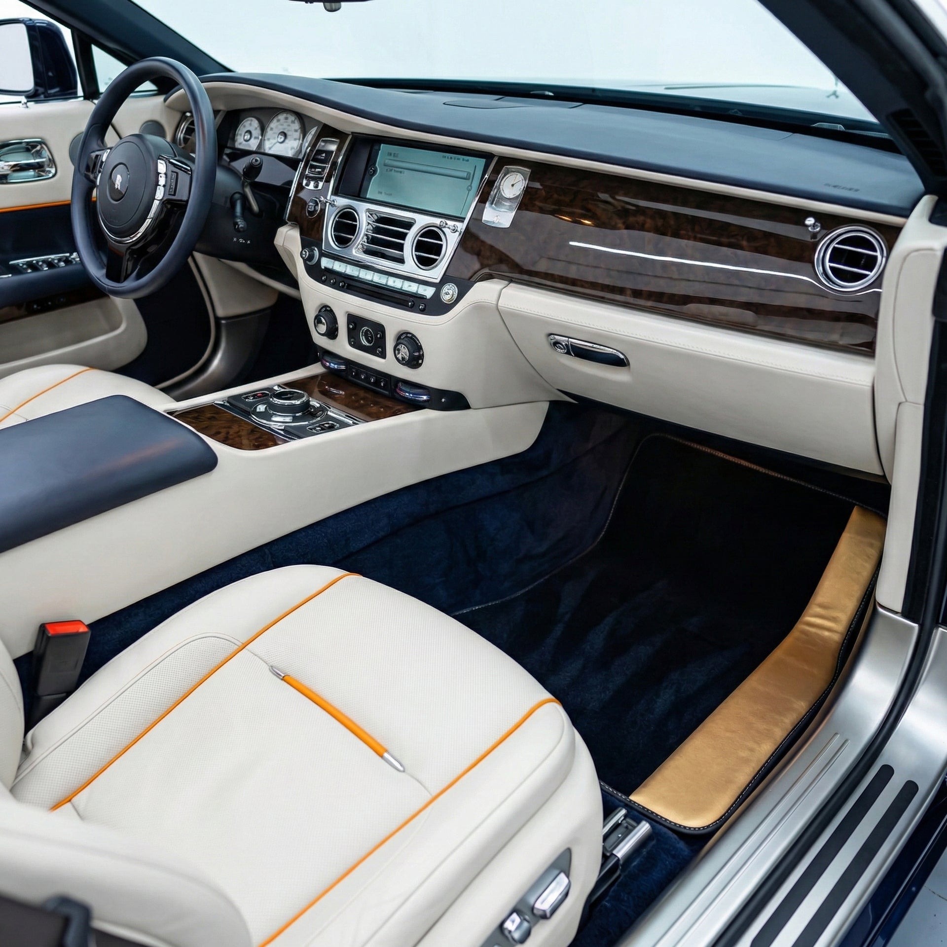 Alcantara Floor Mats For Rolls Royce Black Badge Dawn - AutoWin