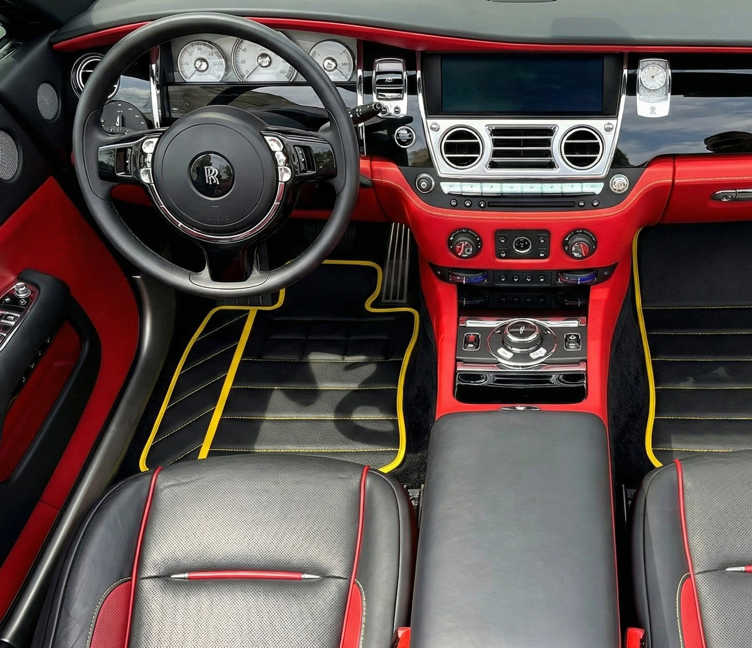 Alcantara Floor Mats For Rolls Royce Black Badge Dawn - AutoWin