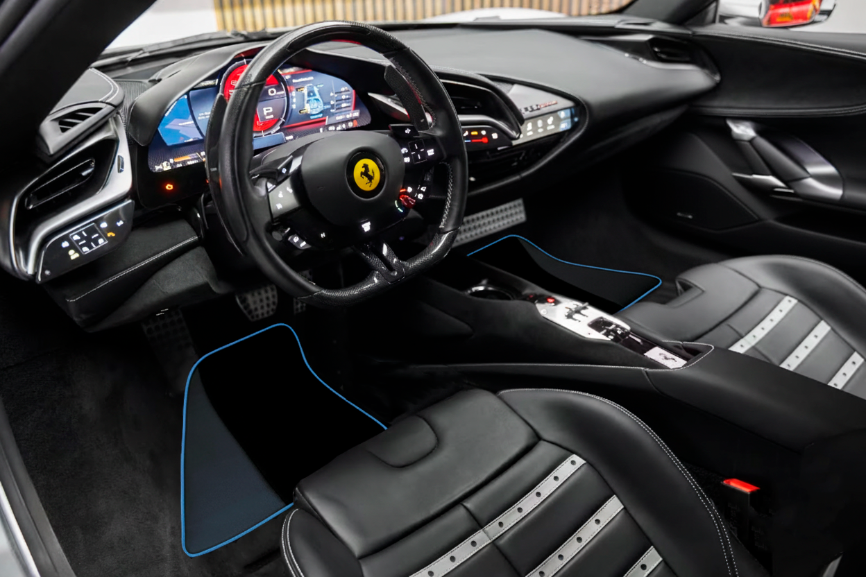 For SF90 Stradale (2019-2024)