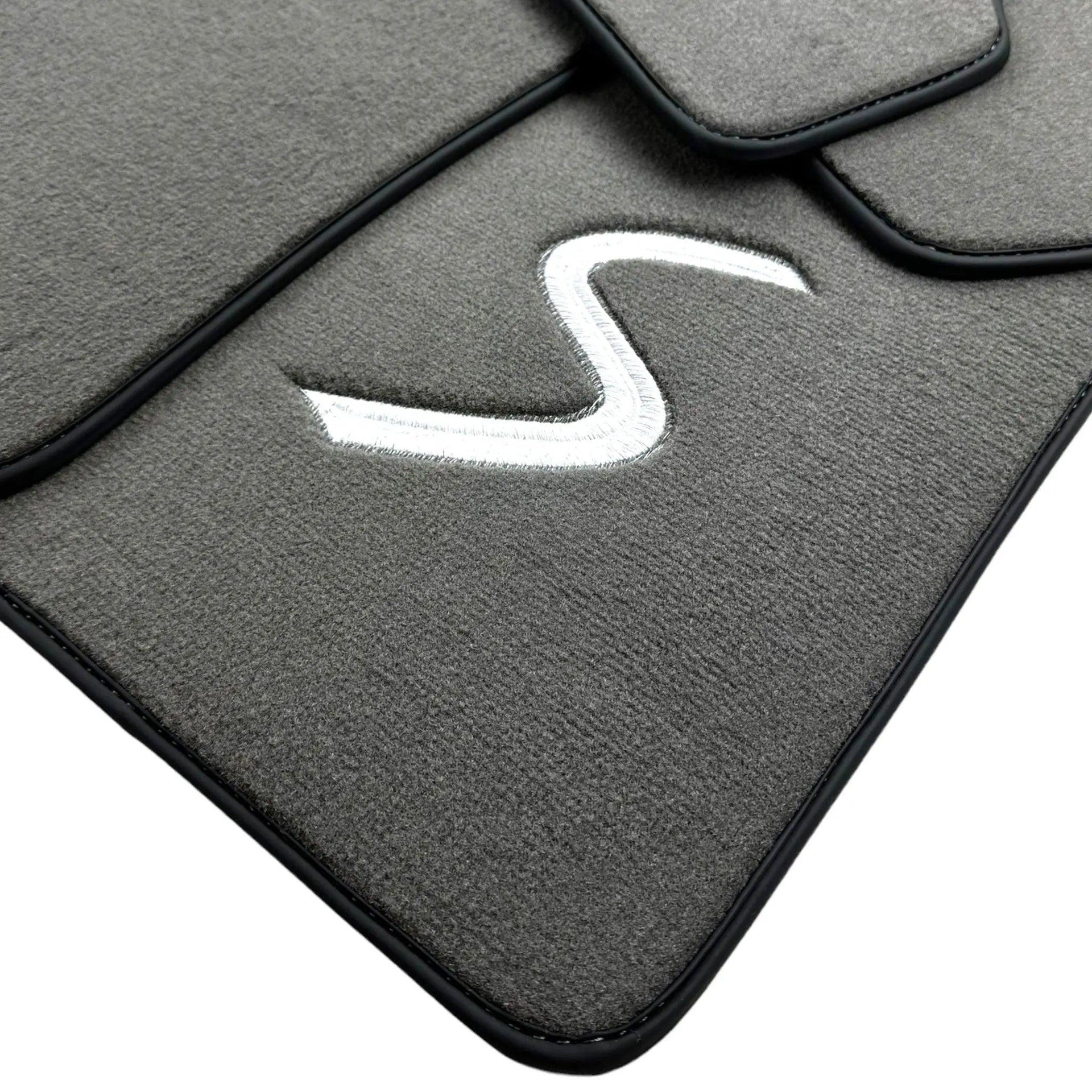 Grey Floor Mats for Mini Cooper / One F55 5-Doors (2015-2023) - AutoWin