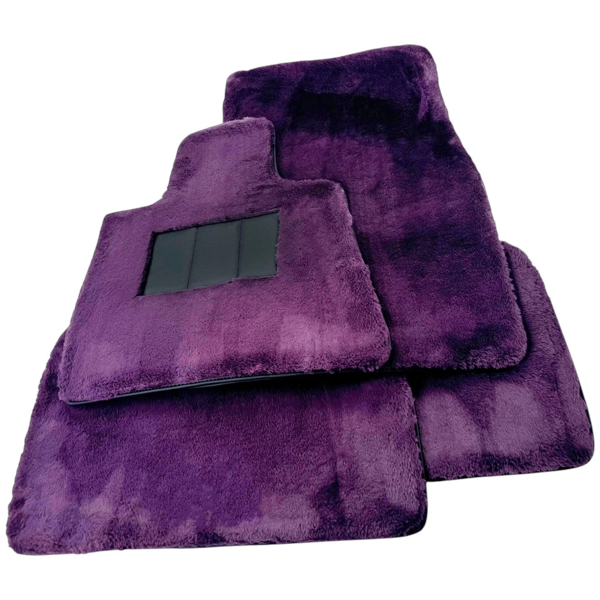 Various Colors of Sheepskin Floor Mats Tailored for the Alfa Romeo Giulia (1962-1978) - AutoWin