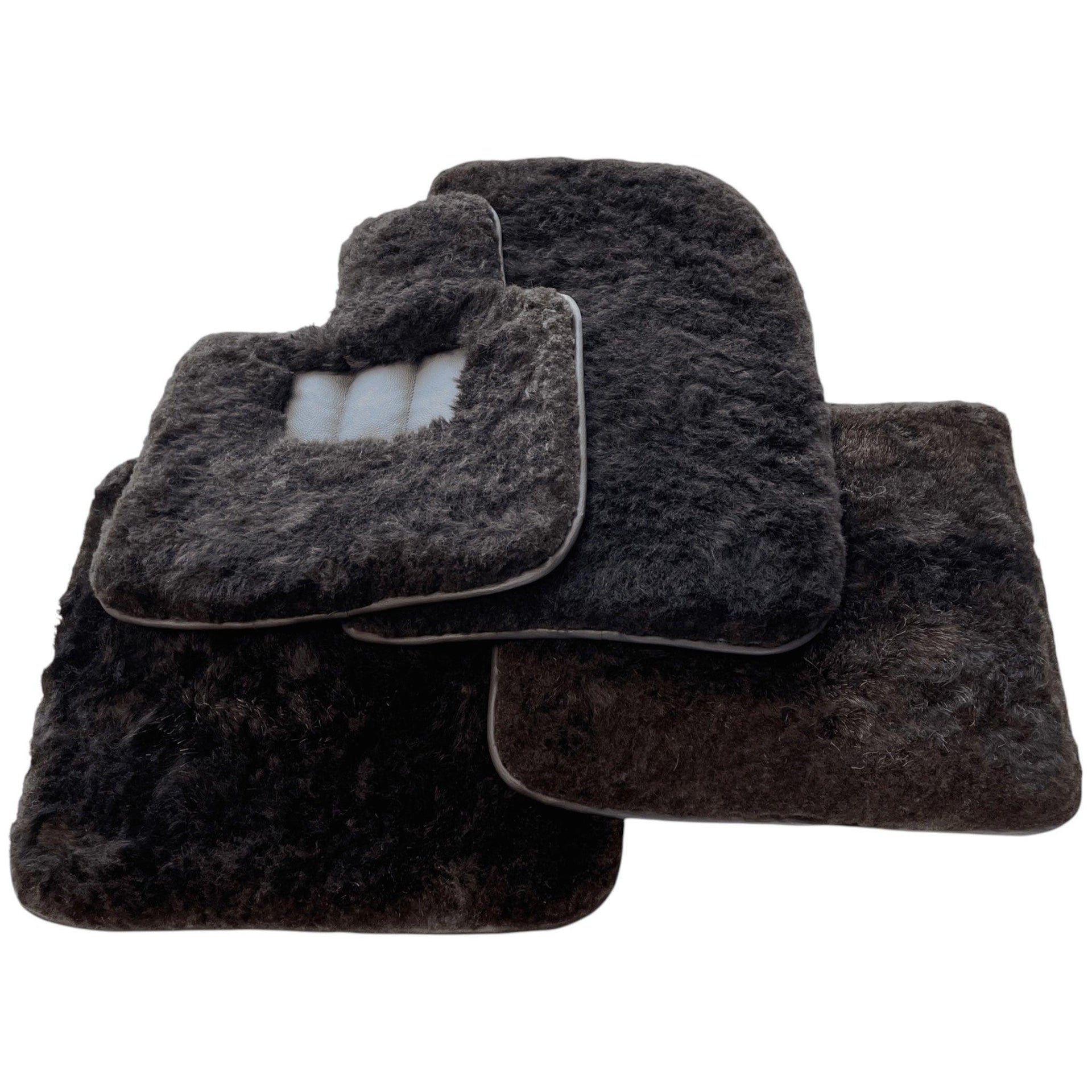 Various Colors of Sheepskin Floor Mats Tailored for the Alfa Romeo Giulia (1962-1978) - AutoWin