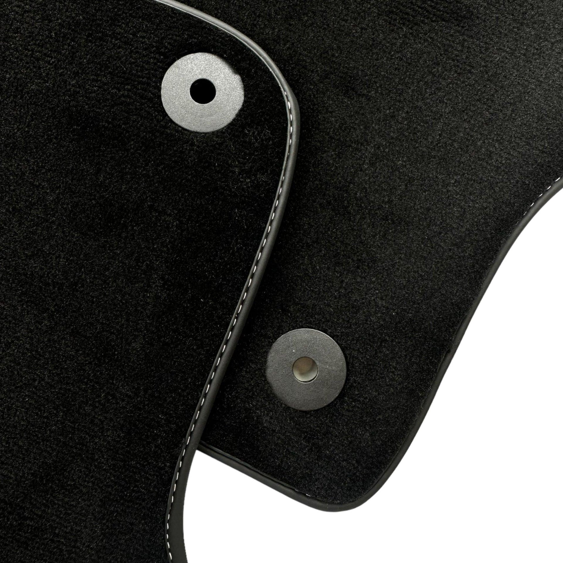 Black Floor Mats For Honda CR-V (2017-2022) - AutoWin