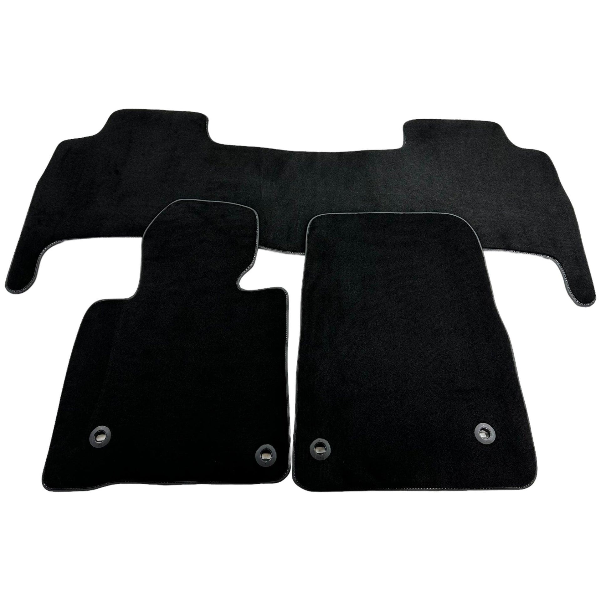 Black Floor Mats For Toyota Land Cruiser 150 (2009-2022) - AutoWin