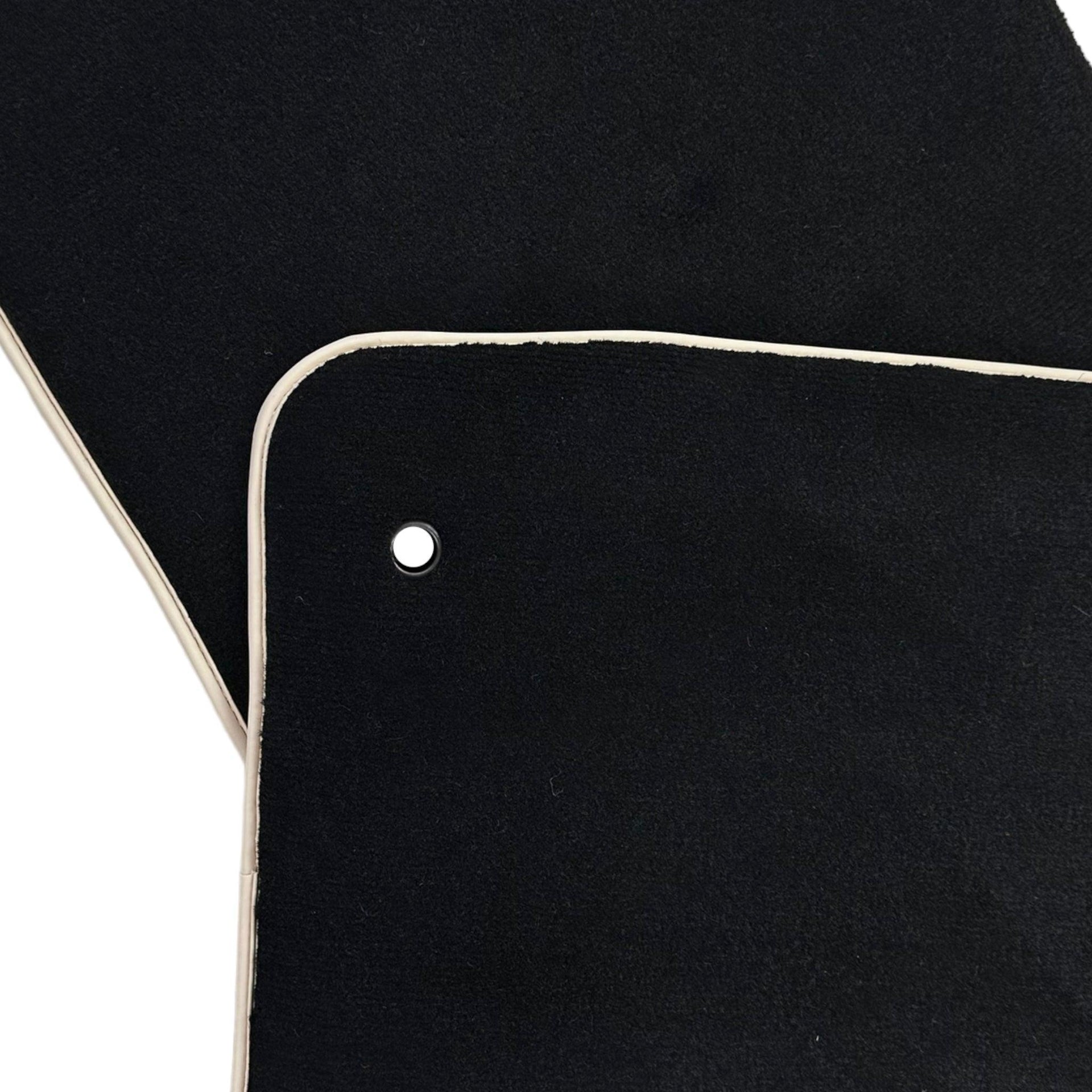 Floor Mats for Toyota Land Cruiser 100 (1998-2007) | Beige Trim - AutoWin