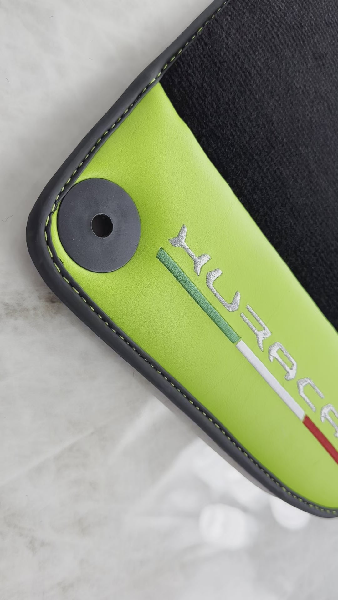 Black Floor Mats for Lamborghini Huracan 2014-2023 With Green Leather - AutoWin.EU