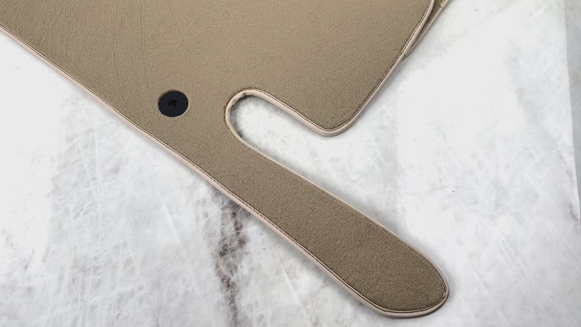 Beige Floor Mats for Chevrolet Corvette C5 (1997-2004) with Beige Trim - AutoWin