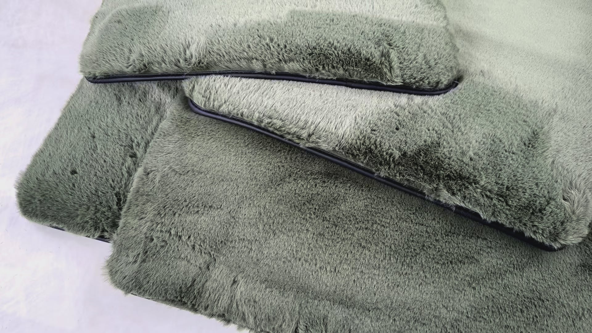 Light Green Sheepskin Floor Mats for Rolls-Royce Phantom Sedan (2003-2016) - AutoWin