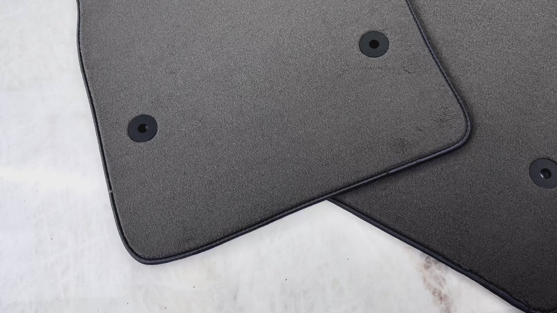 Gray Floor Mats for Chevrolet Corvette C8 (2020-2024) - AutoWin