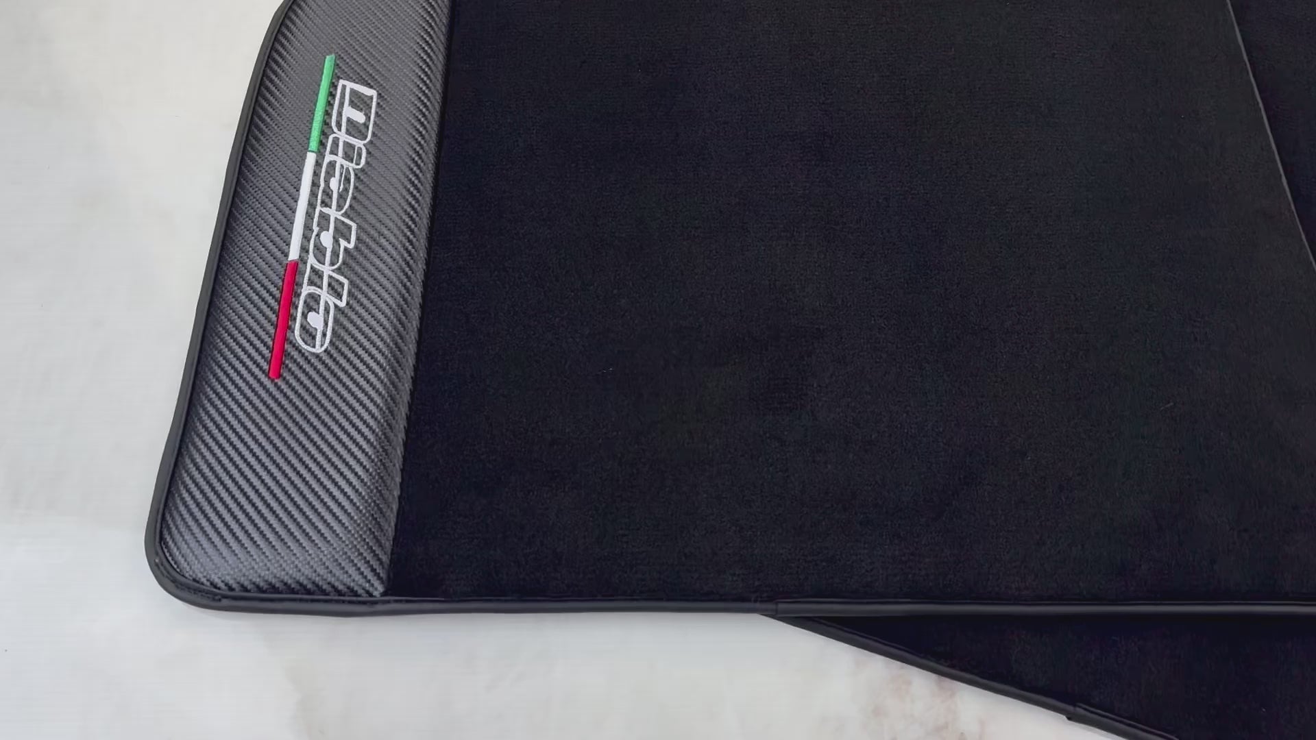 Black Floor Mats for Lamborghini Diablo (1990-2001) with Carbon Fiber - AutoWin