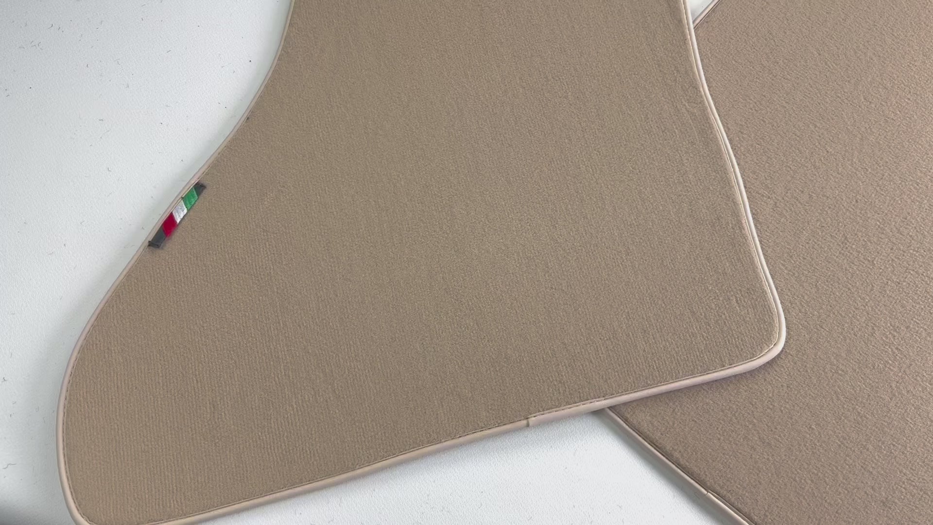 Beige Floor Mats for Ferrari Mondial Convertible (1983-1993) Italian Edition - AutoWin