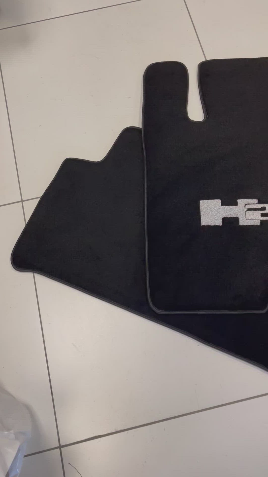 Floor Mats For Hummer H2 2003-2009 Tailored Black Carpets - AutoWin.EU