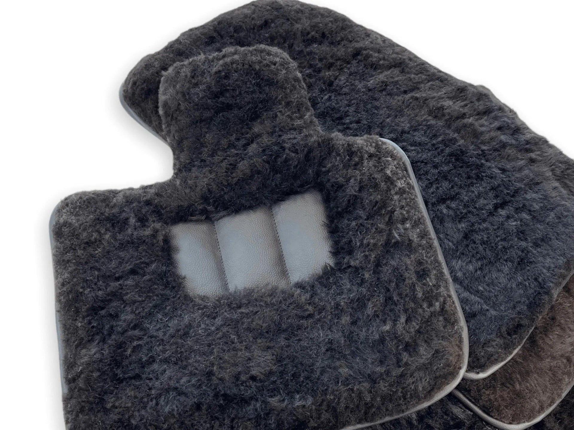 Genuine Sheepskin Floor Mats Bentley Mulsanne (2010-2020) Er56 Design Brand - AutoWin